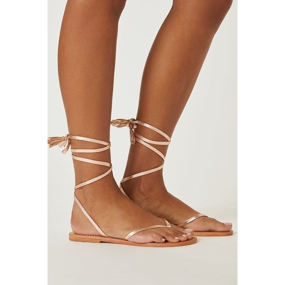 ❤️SOLD❤️Anthropologie Pilcro Sandal Womens Size 37 Gold Leather Tie-Up Thong - Picture 2 of 5